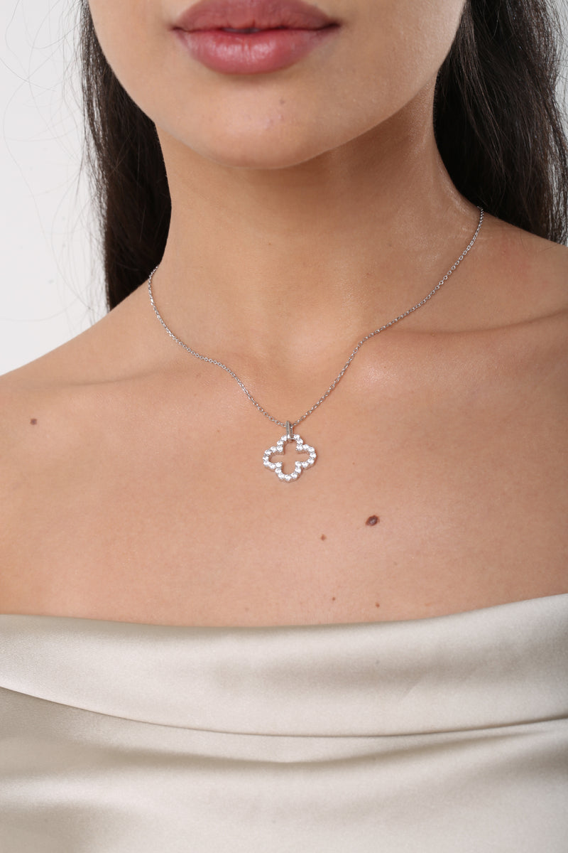 CLOVER DIAMANTE NECKLACE