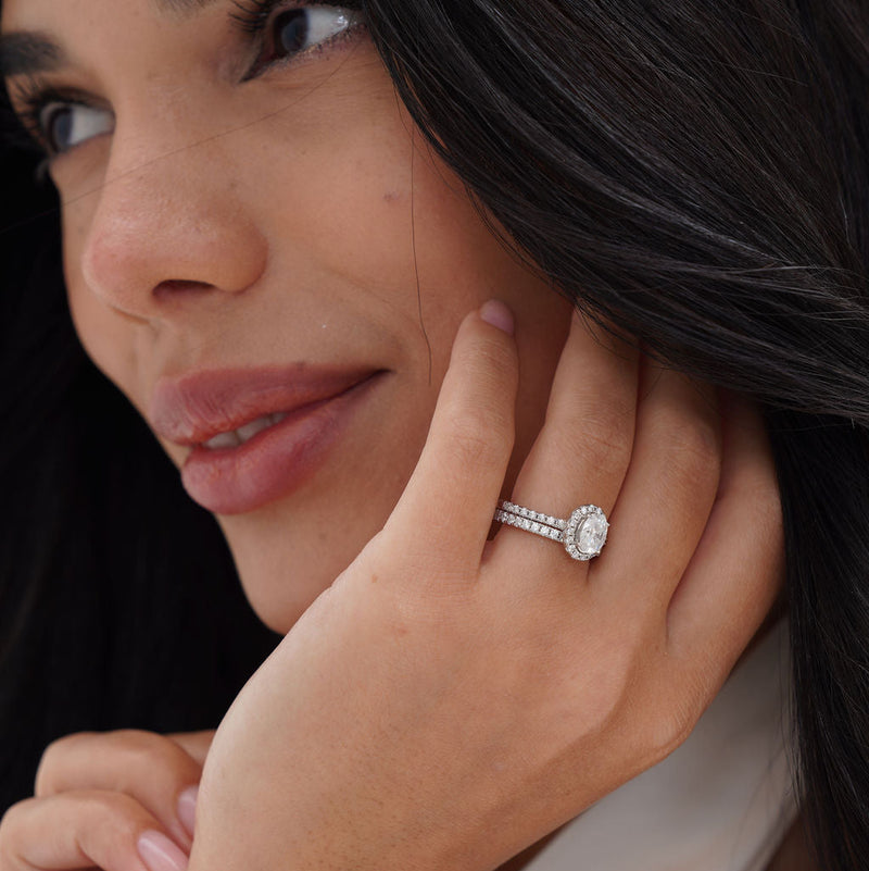 PLUSH ETERNITY BAND HALF PAVÈ