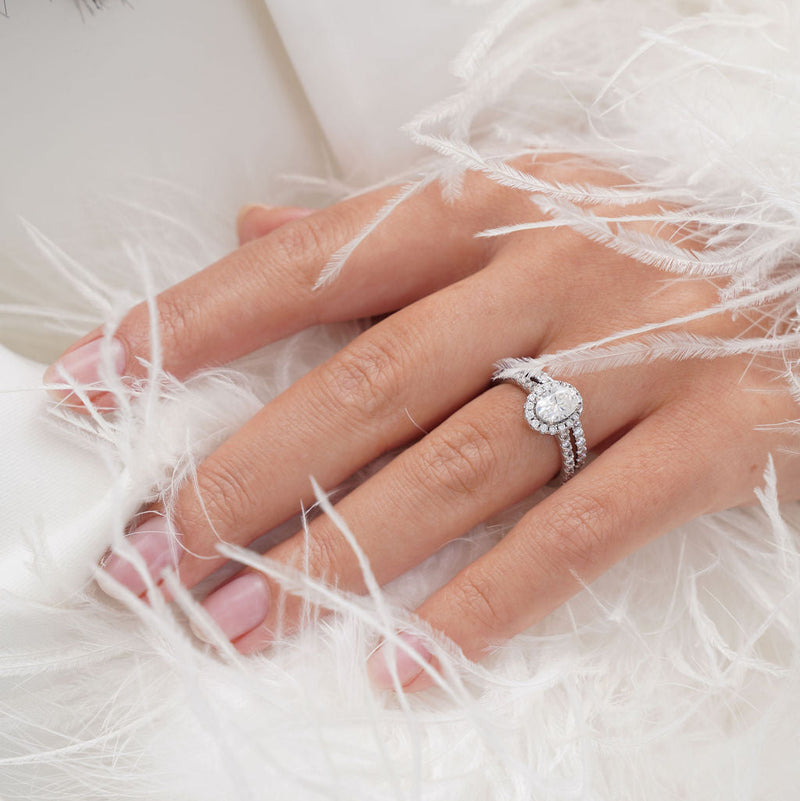 PLUSH ETERNITY BAND HALF PAVÈ