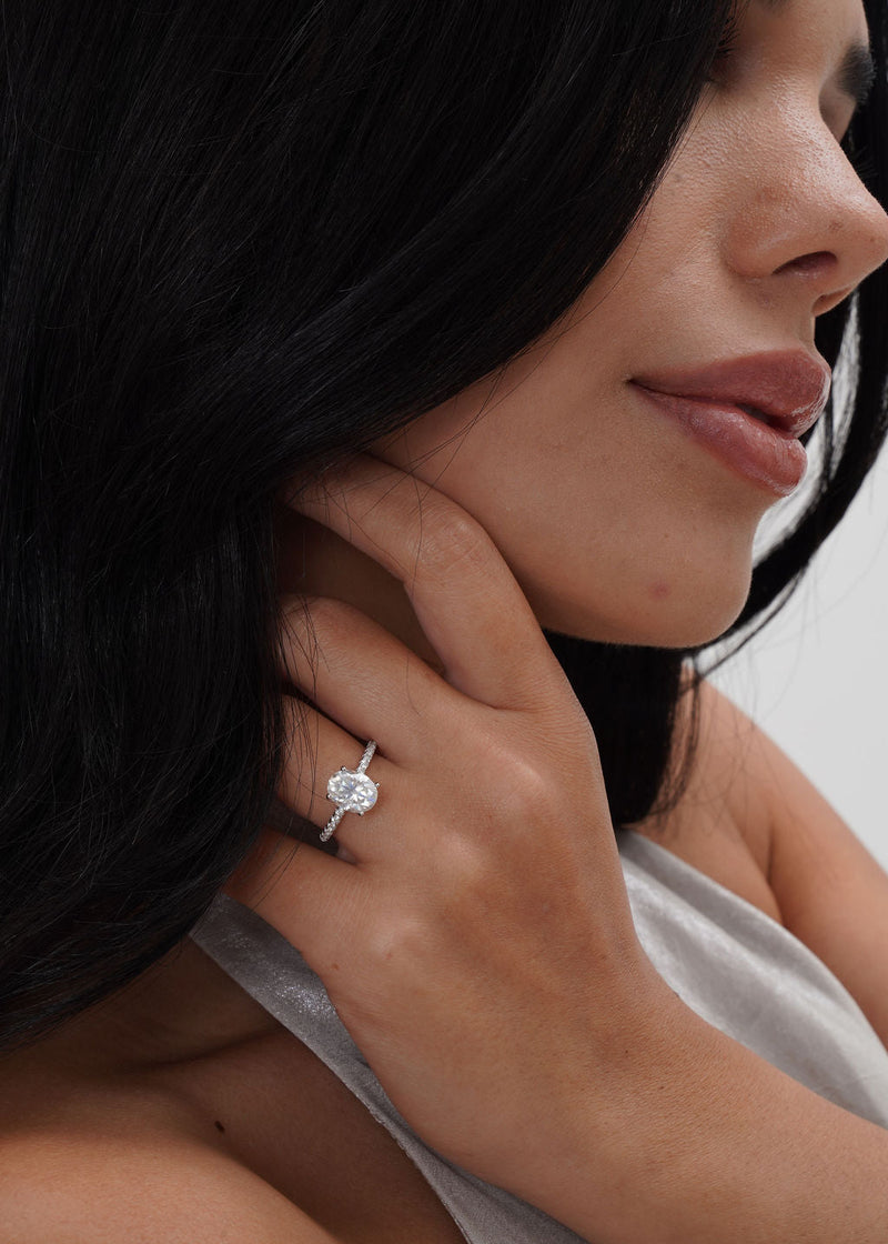 2.0 carat oval Cut  Moissanite ring